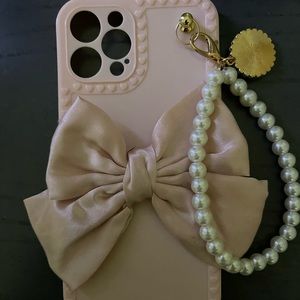 Cute iPhone 12 Pro Max cases I don’t used color pink brand shein
